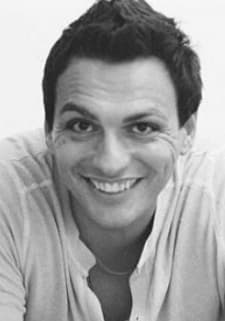 https://cdn.myanimelist.net/images/voiceactors/1/68485.jpg