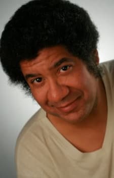 https://cdn.myanimelist.net/images/voiceactors/2/75391.jpg