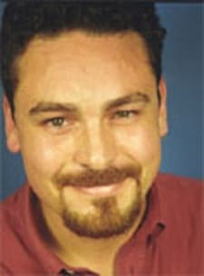 https://cdn.myanimelist.net/images/voiceactors/2/85388.jpg