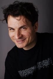 https://cdn.myanimelist.net/images/voiceactors/3/20101.jpg