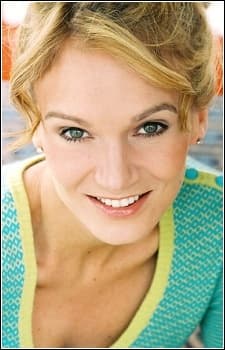 https://cdn.myanimelist.net/images/voiceactors/3/42256.jpg