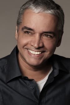 https://cdn.myanimelist.net/images/voiceactors/3/58434.jpg