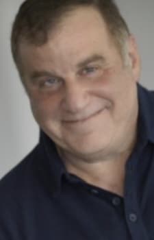 https://cdn.myanimelist.net/images/voiceactors/3/86101.jpg
